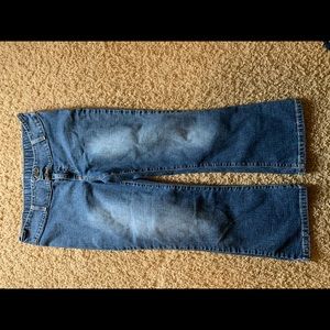 Motherhood maternity jean capris medium